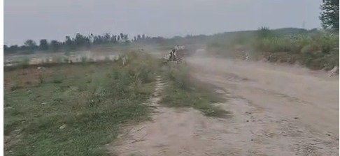 रुड़की में सोलानी नदी से दिनदहाड़े अवैध खनन, प्रशासन पर उठे सवाल