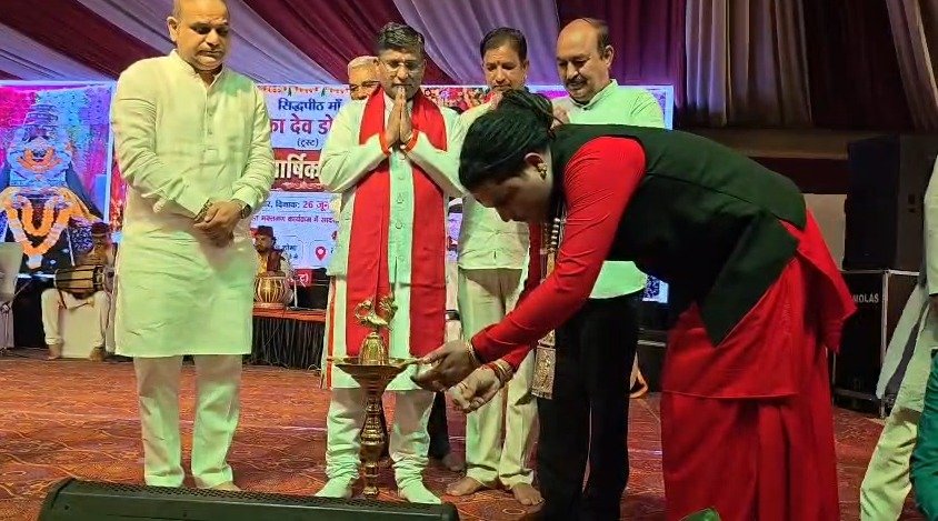 मां कालिंका सेवा समिति के वार्षिकोत्सव में गूंजे भक्ति गीत