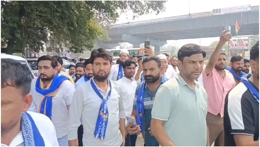 मंगलौर के अब्दुल कलाम चौक पहुंचे सांसद चंद्रशेखर आज़ाद, मीडिया से बनाई दूरी