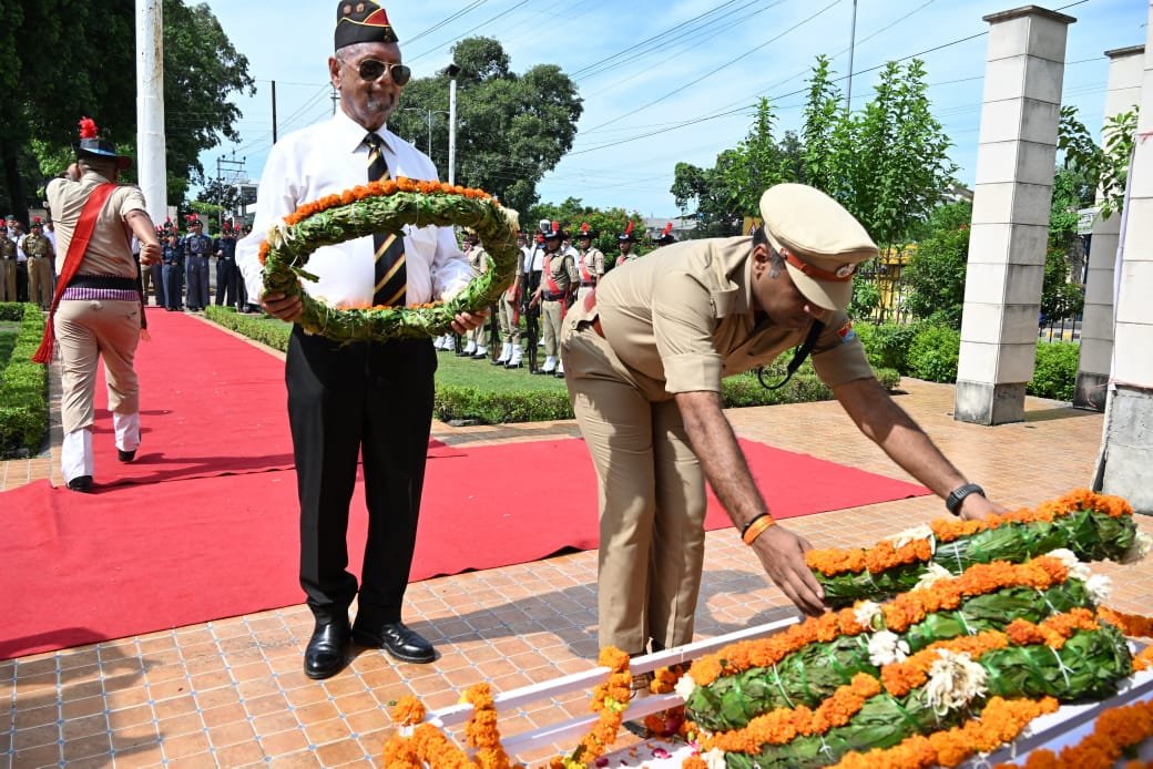 नैनीताल में अमर शहीदों को श्रद्धांजलि, राष्ट्र की सुरक्षा का लिया संकल्प