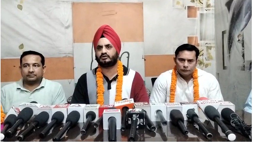 खटीमा में कांग्रेस को मिली मजबूती, भाजपा छोड़ दो नेताओं ने थामा हाथ