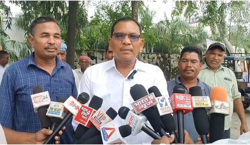 खटीमा में पानी निकासी को लेकर दो पक्ष आमने-सामने, प्रशासन करेगा जांच