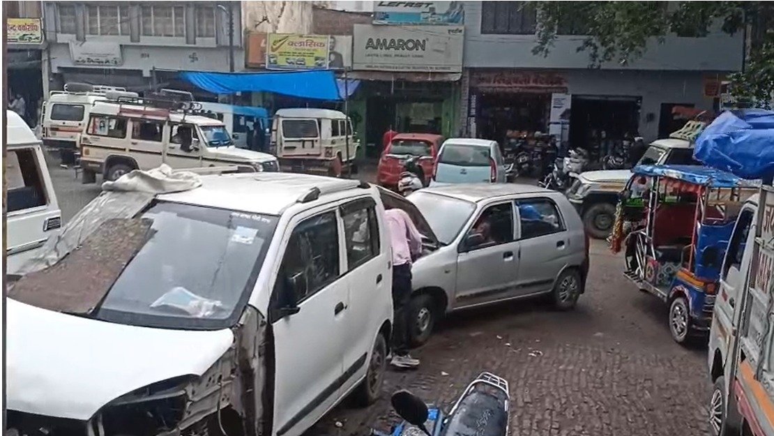 लालढांग–चिल्लरखाल मार्ग पर लगभग सभी वाहनों को मिली मंजूरी, क्षेत्र में सामान्य होगा आवागमन