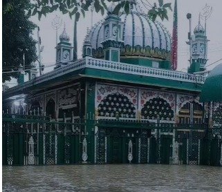 पिरान कलियर दरगाह में बारिश से बिगड़े हालात, जलभराव पर लोगों ने जताया आक्रोश